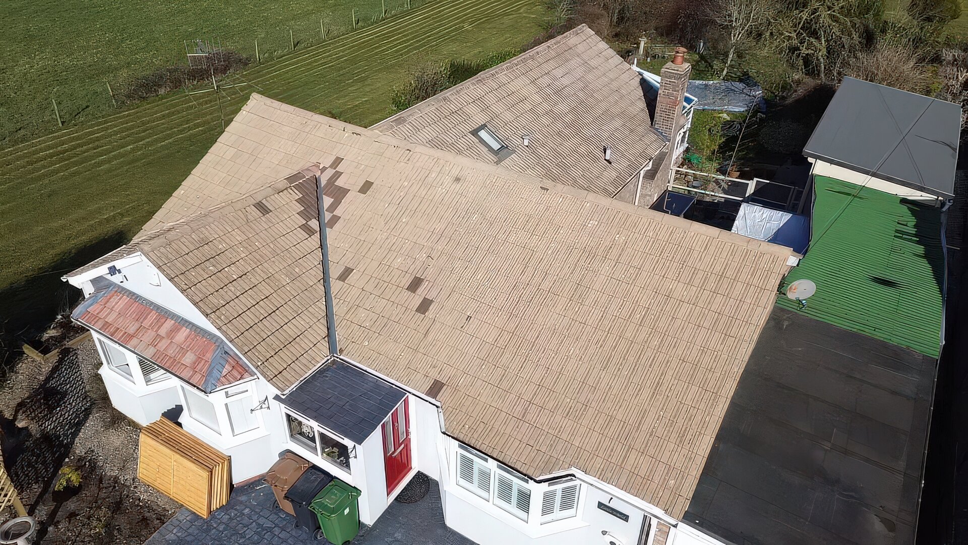 roof-cleaning-gloucester-gl4