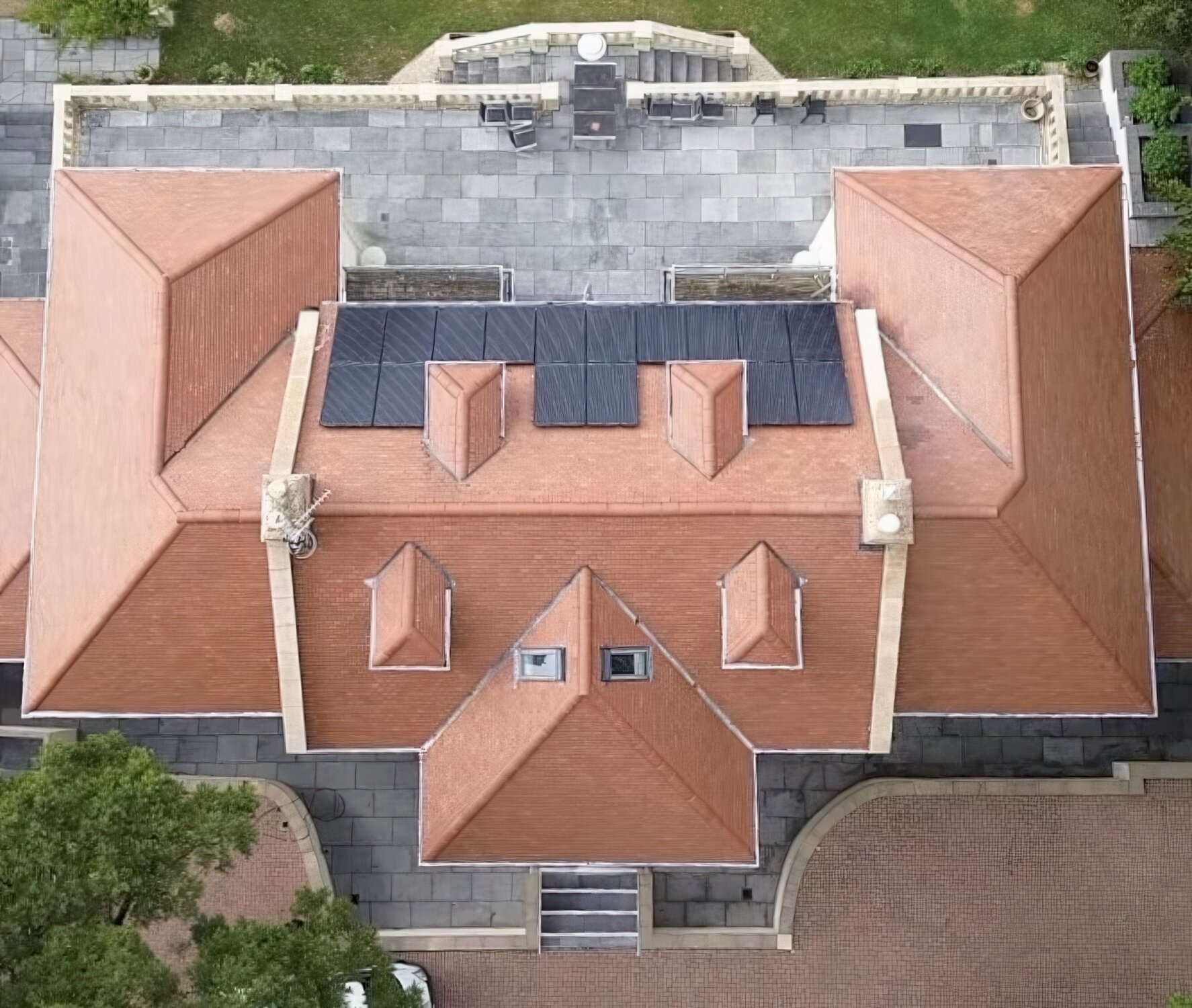 roof-exterior-cleaning-gloucester